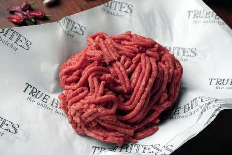 beef mince displayed on true bites greaseproof paper